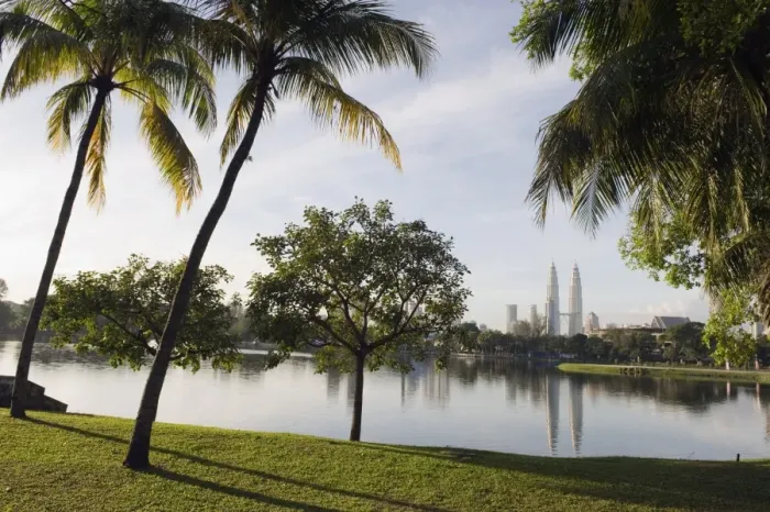 Framed Print : Petronas Towers, Lake Titiwangsa, Kuala Lumpur, Malaysia, Southeast Asia, Asia Framed Print : Petronas Towers, Lake Titiwangsa, Kuala Lumpur, Malaysia, Southeast Asia, Asia