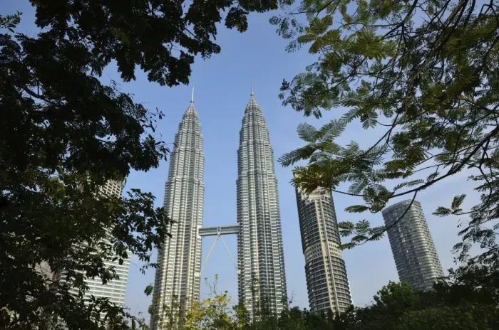 Framed Print : Petronas Twin Towers, Kuala Lumpur, Malaysia, Southeast Asia, Asia Framed Print : Petronas Twin Towers, Kuala Lumpur, Malaysia, Southeast Asia, Asia