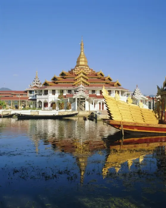 Framed Print : Phaungdaw Oo Pagoda, Inle Lake, Myanmar, Asia