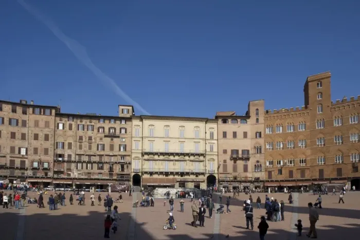 Framed Print : Piazza del Campo Framed Print : Piazza del Campo
