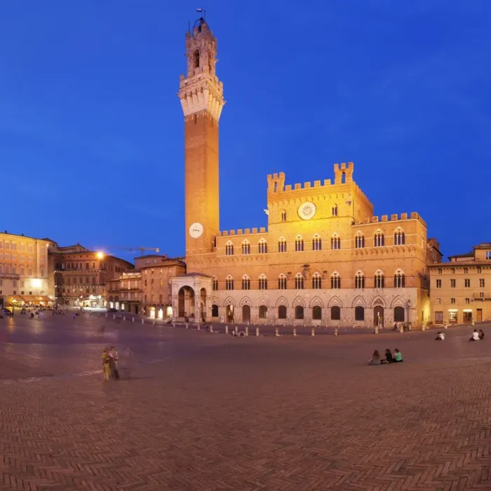 Framed Print : Piazza del Campo with Palazzo Pubblico town hall and Torre del Mangia Tower, Siena Framed Print : Piazza del Campo with Palazzo Pubblico town hall and Torre del Mangia Tower, Siena