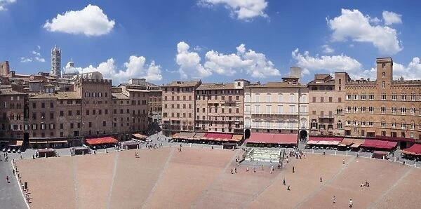 Piazza del Campo with Santa Maria Assunta Cathedral on skyline, Siena, UNESCO World Heritage Site