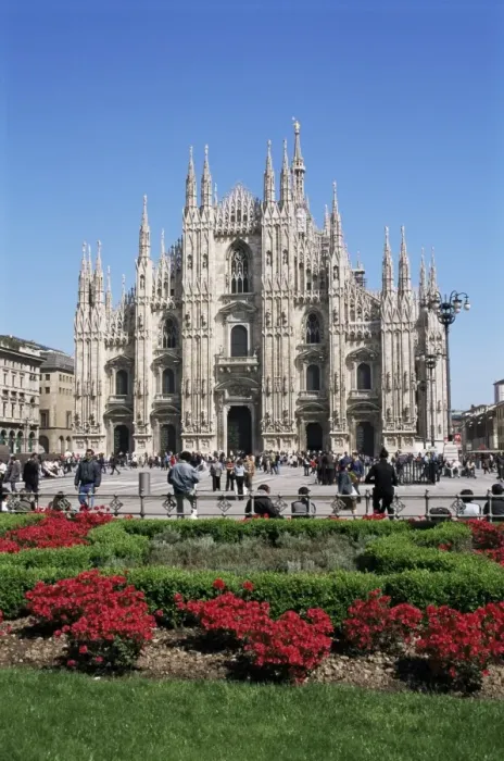 Framed Print : Piazza del Duomo Framed Print : Piazza del Duomo