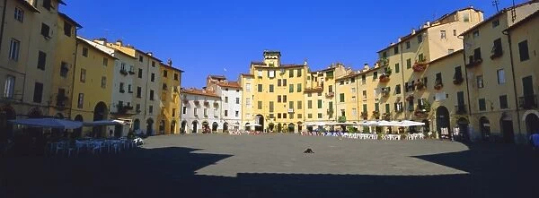 Piazza dell Anfitearto Lucca
