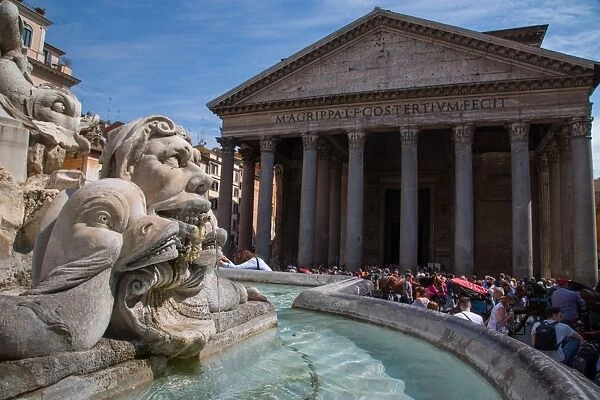 Piazza Della Rotonda and The Pantheon, UNESCO World Heritage Site, Rome, Lazio, Italy