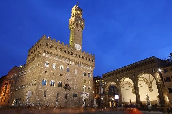 Piazza della Signoria and Palazzo Vecchio at dusk, Florence, UNESCO World Heritage Site, Tuscany, Italy, Europe