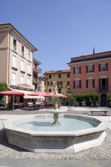 Framed Print : Piazza and fountain, Menaggio, Lake Como, Lombardy, Italy, Europe Framed Print : Piazza and fountain, Menaggio, Lake Como, Lombardy, Italy, Europe