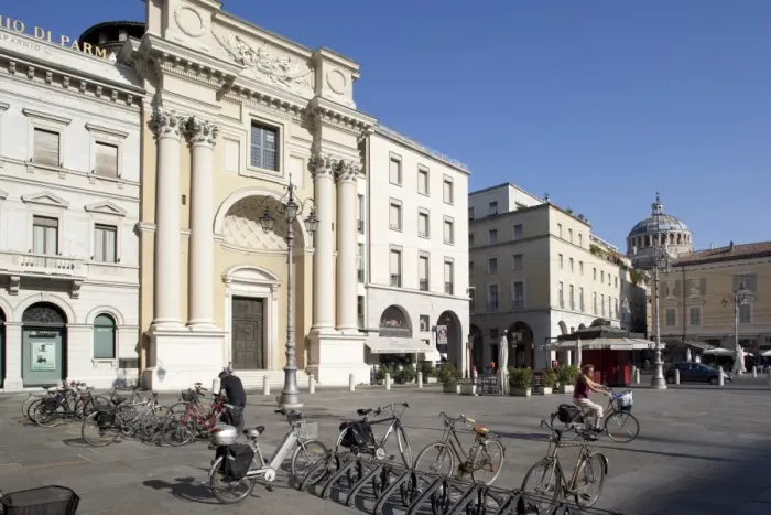 Framed Print : Piazza Garibaldi, cycles and architecture, Parma, Emilia Romagna, Italy, Europe Framed Print : Piazza Garibaldi, cycles and architecture, Parma, Emilia Romagna, Italy, Europe