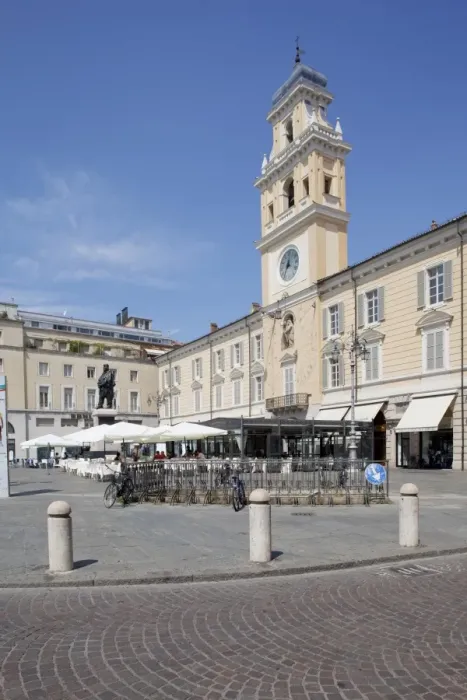 Framed Print : Piazza Garibaldi and Palazzo Del Govenatore, Parma, Emilia Romagna, Italy, Europe Framed Print : Piazza Garibaldi and Palazzo Del Govenatore, Parma, Emilia Romagna, Italy, Europe