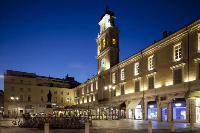Framed Print : Piazza Garibaldi and Palazzo Del Govenatore at dusk, Parma, Emilia Romagna, Italy, Europe Framed Print : Piazza Garibaldi and Palazzo Del Govenatore at dusk, Parma, Emilia Romagna, Italy, Europe