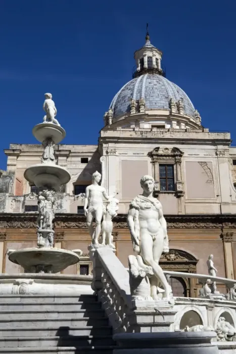 Framed Print : Piazza Pretoria, Palermo, Sicily, Italy, Europe Framed Print : Piazza Pretoria, Palermo, Sicily, Italy, Europe