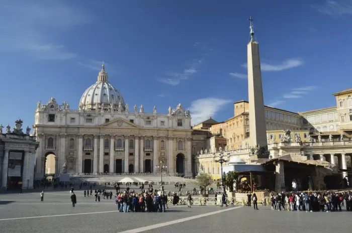 Framed Print : Piazza San Pietro (St. Peters Square), Vatican City, Rome, Lazio, Italy, Europe Framed Print : Piazza San Pietro (St. Peters Square), Vatican City, Rome, Lazio, Italy, Europe