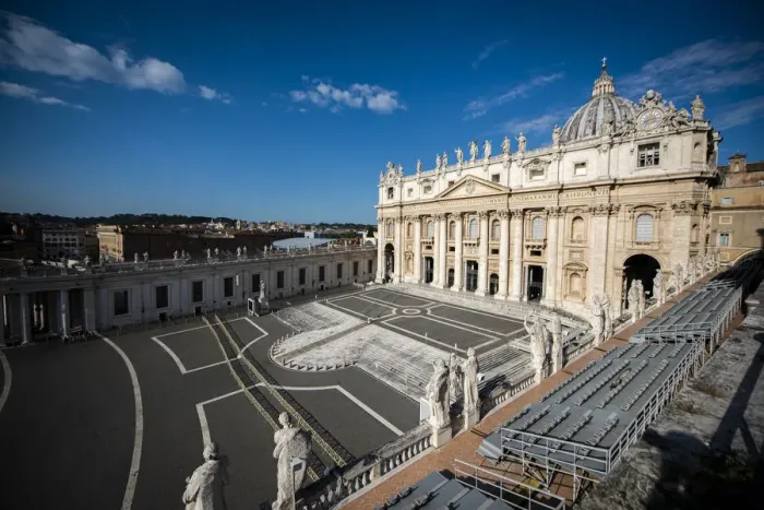 Framed Print : Empty Piazza San Pietro in the Vatican, UNESCO World Heritage Site, Rome, Lazio, Italy, Europe Framed Print : Empty Piazza San Pietro in the Vatican, UNESCO World Heritage Site, Rome, Lazio, Italy, Europe