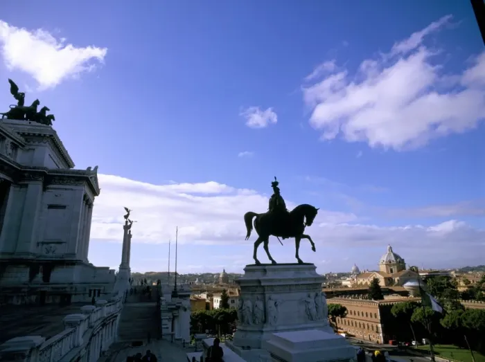 Framed Print : Piazza Venezia Framed Print : Piazza Venezia