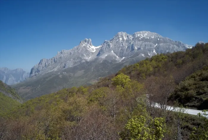 Framed Print : Picos de Europa, Cantabria, Spain, Europe Framed Print : Picos de Europa, Cantabria, Spain, Europe
