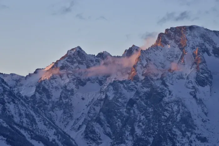Framed Print : Pink clouds along the Teton Range at sunset, Grand Teton National Park, Wyoming, United States of America, North America Framed Print : Pink clouds along the Teton Range at sunset, Grand Teton National Park, Wyoming, United States of America, North America