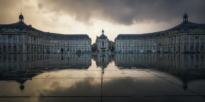 Framed Print : Place de la Bourse at blue hour, Bordeaux, Gironde, Aquitaine, France, Europe Framed Print : Place de la Bourse at blue hour, Bordeaux, Gironde, Aquitaine, France, Europe