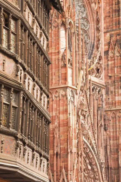 Framed Print : Place de la Cathedrale in Strasbourg, Bas-Rhin, Alsace, France, Europe Framed Print : Place de la Cathedrale in Strasbourg, Bas-Rhin, Alsace, France, Europe