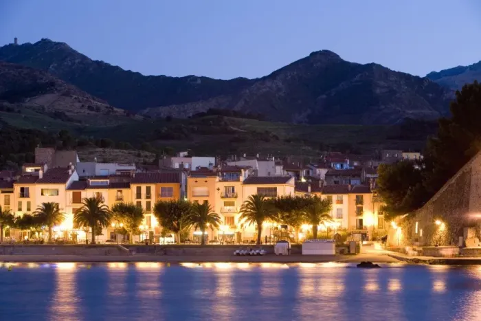 Framed Print : Plage de Port d Avall, beach, evening light, Collioure, Pyrenees-Orientales Framed Print : Plage de Port d Avall, beach, evening light, Collioure, Pyrenees-Orientales