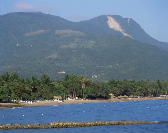 Framed Print : Playa Dorada and Mount Isabel del Torres, Puerto Plata, Dominican Republic Framed Print : Playa Dorada and Mount Isabel del Torres, Puerto Plata, Dominican Republic