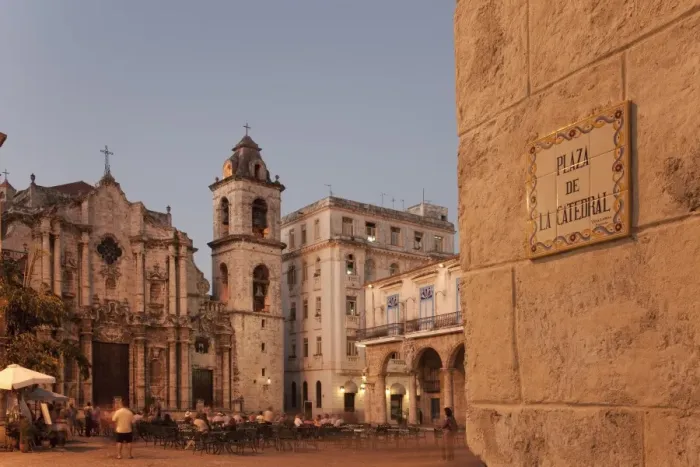 Framed Print : Plaza de la Catedral, Havana, Cuba, West Indies, Central America Framed Print : Plaza de la Catedral, Havana, Cuba, West Indies, Central America