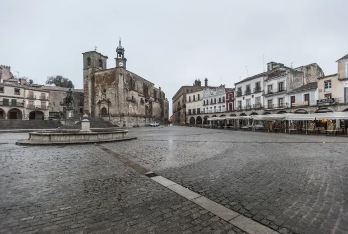 Framed Print : The Plaza Mayor, Trujillo, Caceres, Extremadura, Spain, Europe Framed Print : The Plaza Mayor, Trujillo, Caceres, Extremadura, Spain, Europe
