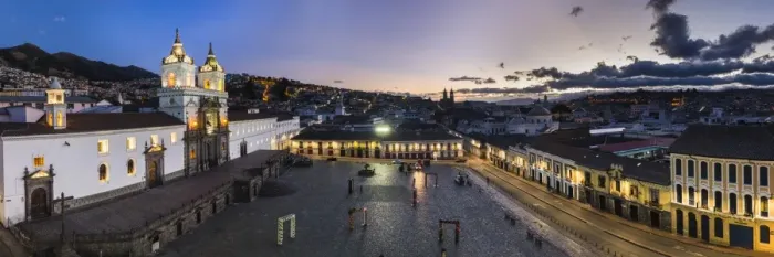 Framed Print : Plaza de San Francisco and Church and Convent of San Francisco at night, Old City of Quito Framed Print : Plaza de San Francisco and Church and Convent of San Francisco at night, Old City of Quito