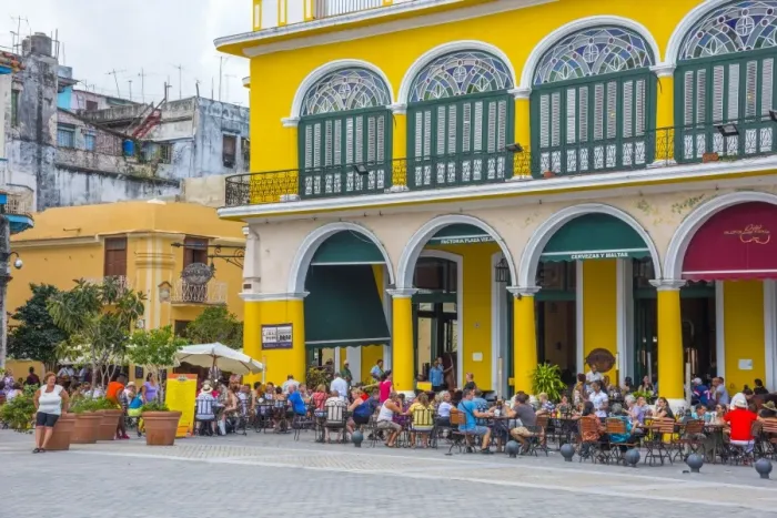 Framed Print : Plaza Vieja, La Habana Vieja (Old Havana), UNESCO World Heritage Site, Havana, Cuba