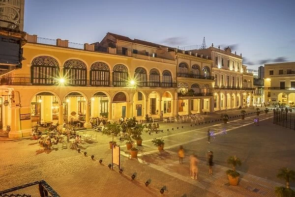 Plaza Vieja, UNESCO World Heritage Site, Havana, Cuba, West Indies, Caribbean, Central