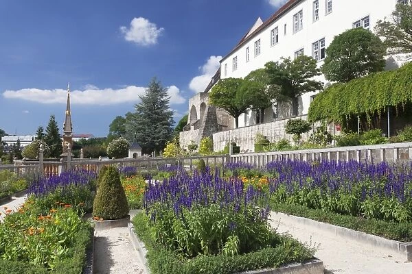 Pomeranzengarten Garden at the Castle, Leonberg, Boblingen District, Baden Wurttemberg, Germany, Europe