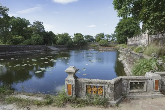 Framed Print : A pond, Imperial Citadel, Hue, UNESCO World Heritage Site, Vietnam, Indochina, Southeast Asia, Asia Framed Print : A pond, Imperial Citadel, Hue, UNESCO World Heritage Site, Vietnam, Indochina, Southeast Asia, Asia
