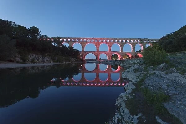 Pont du Gard, Roman aqueduct, UNESCO World Heritage Site, River Gard, Languedoc-Roussillon