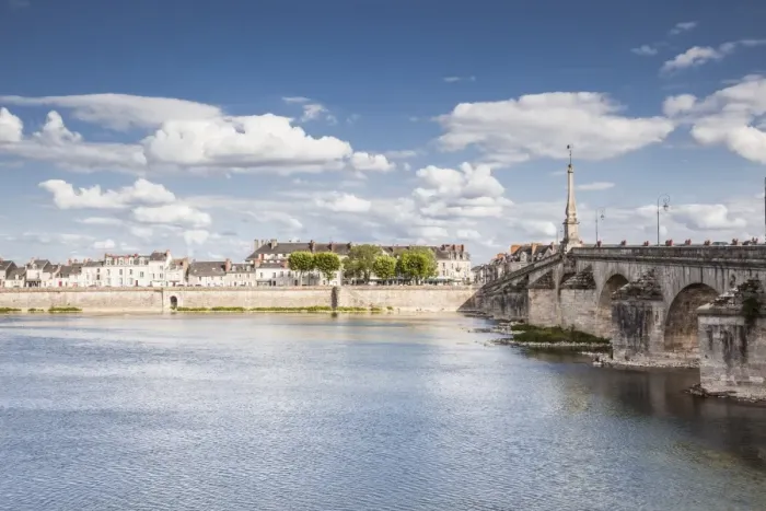 Framed Print : The Pont Jacques Gabriel in Blois, Loir-et-Cher, Centre-Val de Loire, France, Europe Framed Print : The Pont Jacques Gabriel in Blois, Loir-et-Cher, Centre-Val de Loire, France, Europe