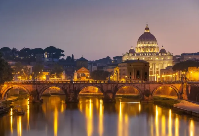 Framed Print : Pont Sant Angelo and St. Peters Basilica, UNESCO World Heritage Site, Vatican City