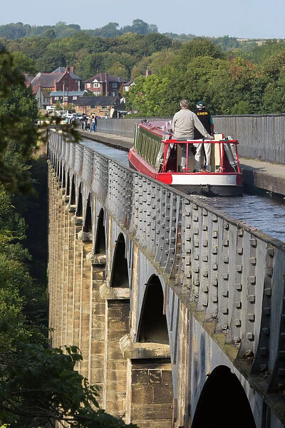 Pontcysyllte Aqueduct, built 1795 to 1805, UNESCO World Heritage Site, and the Ellesmere Canal