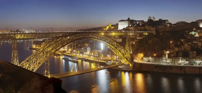 Framed Print : Ponte Dom Luis I Bridge over Douro River to Ribeira District, UNESCO World Heritage Site Framed Print : Ponte Dom Luis I Bridge over Douro River to Ribeira District, UNESCO World Heritage Site