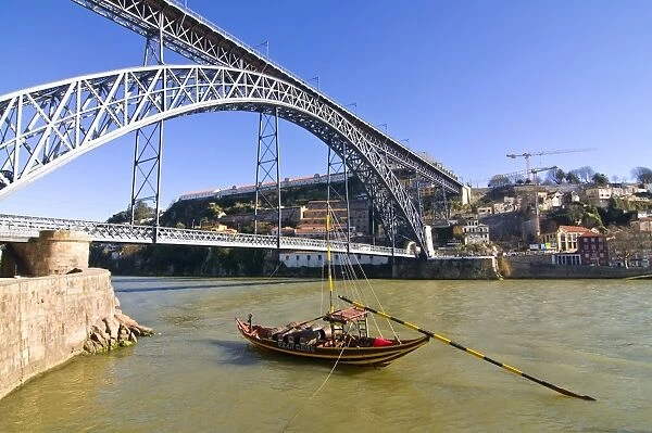 Ponte Dom Luis I over the Douro River, Oporto, UNESCO World Heritage Site
