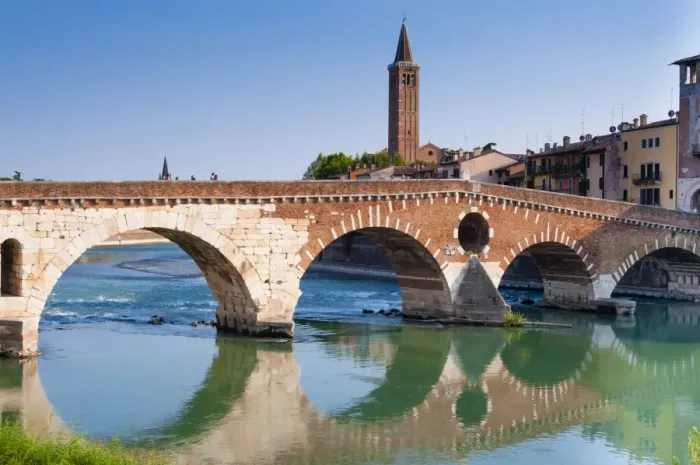 Framed Print : Ponte Pietra, Verona, River Adige, UNESCO World Heritage Site, Veneto, Italy, Europe Framed Print : Ponte Pietra, Verona, River Adige, UNESCO World Heritage Site, Veneto, Italy, Europe