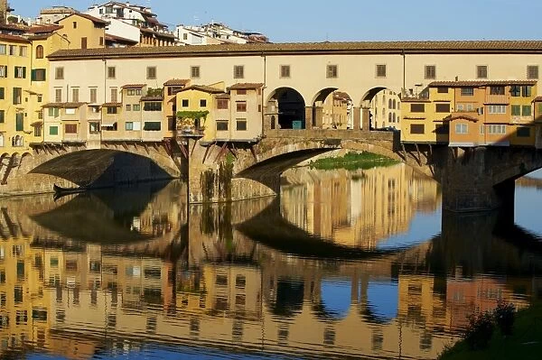 Ponte Vecchio bridge over the Arno River, UNESCO World Heritage Site, Florence