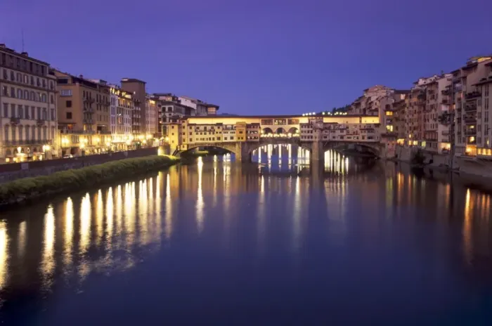 Framed Print : Ponte Vecchio (Old Bridge) over River Arno at dusk Framed Print : Ponte Vecchio (Old Bridge) over River Arno at dusk