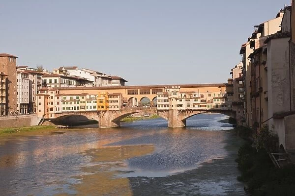 Ponte Vecchio and the River Arno, Florence, Tuscany, Italy, Europe