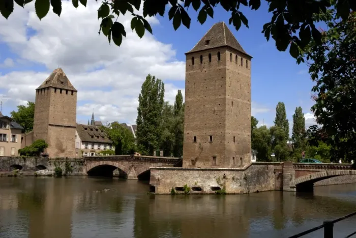 Framed Print : Ponts Couverts Framed Print : Ponts Couverts