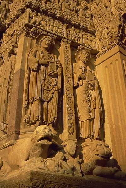 Detail of portal, Eglise St. Trophime, Arles, Provence, France, Europe