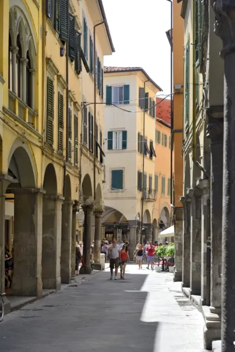 Framed Print : Portico (covered walkway), Borgo Stretto, Pisa, Tuscany, Italy, Europe Framed Print : Portico (covered walkway), Borgo Stretto, Pisa, Tuscany, Italy, Europe