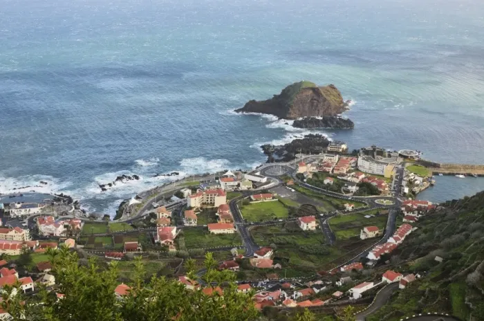 Framed Print : Porto Moniz, Madeira, Portugal, Atlantic Ocean, Europe Framed Print : Porto Moniz, Madeira, Portugal, Atlantic Ocean, Europe