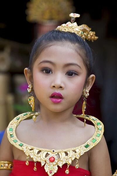 Portrait of girl in traditional Thai costume at the Chiang Mai Flower Festival, Chiang Mai, Thailand, Southeast Asia, Asia