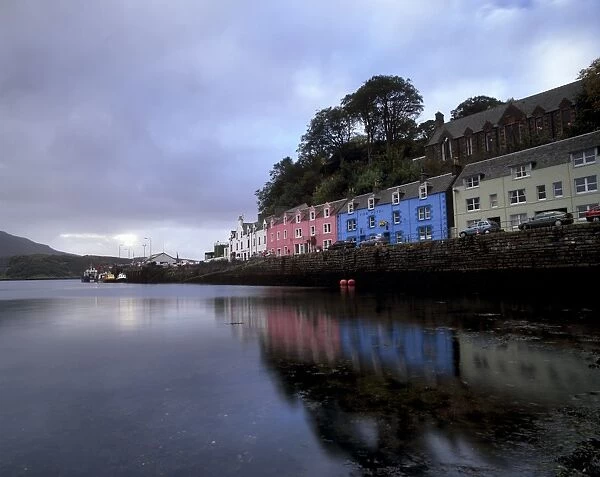 Portree harbour and painted houses