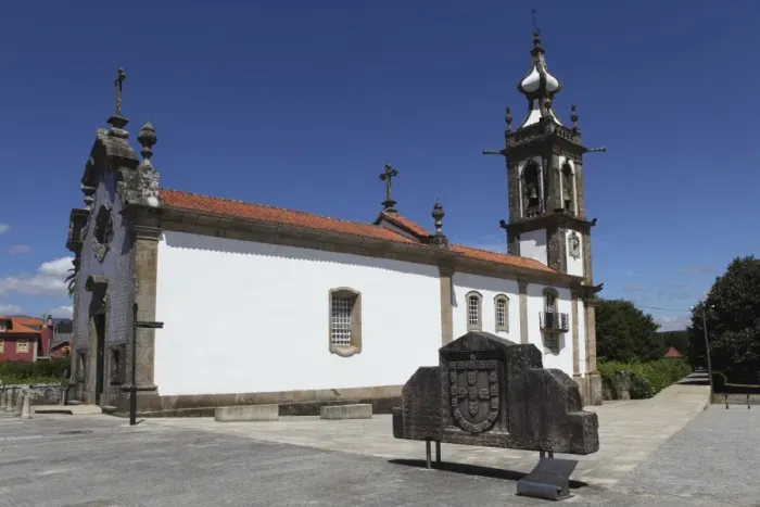 Framed Print : Portugals royal coat of arms outside the 15th century Convent of St