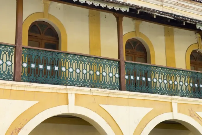 Framed Print : Portuguese era balcony in the old quarter, Fontainhas, Panjim, Goa, India, Asia Framed Print : Portuguese era balcony in the old quarter, Fontainhas, Panjim, Goa, India, Asia