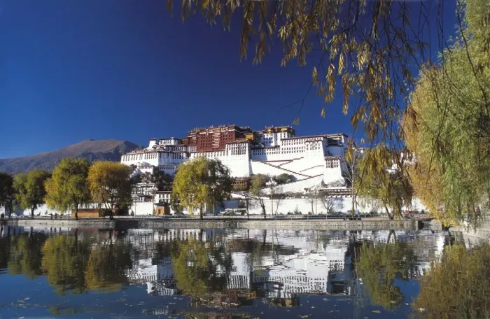 Framed Print : Potala Palace in Lhasa, UNESCO World Heritage Site, Lhasa, Tibet, China, Asia